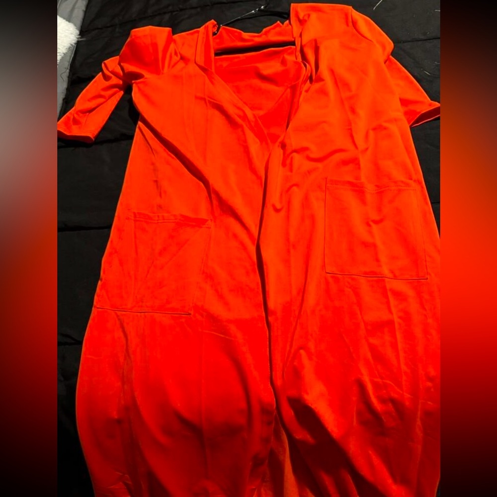 🍊 PLUS Orange Cardigan 🍊 - Picture 6 of 6